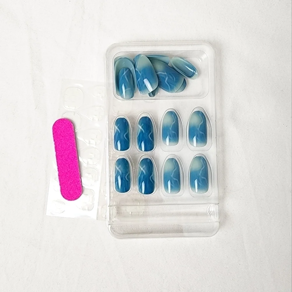 24 Pieces Fake Press On Nails